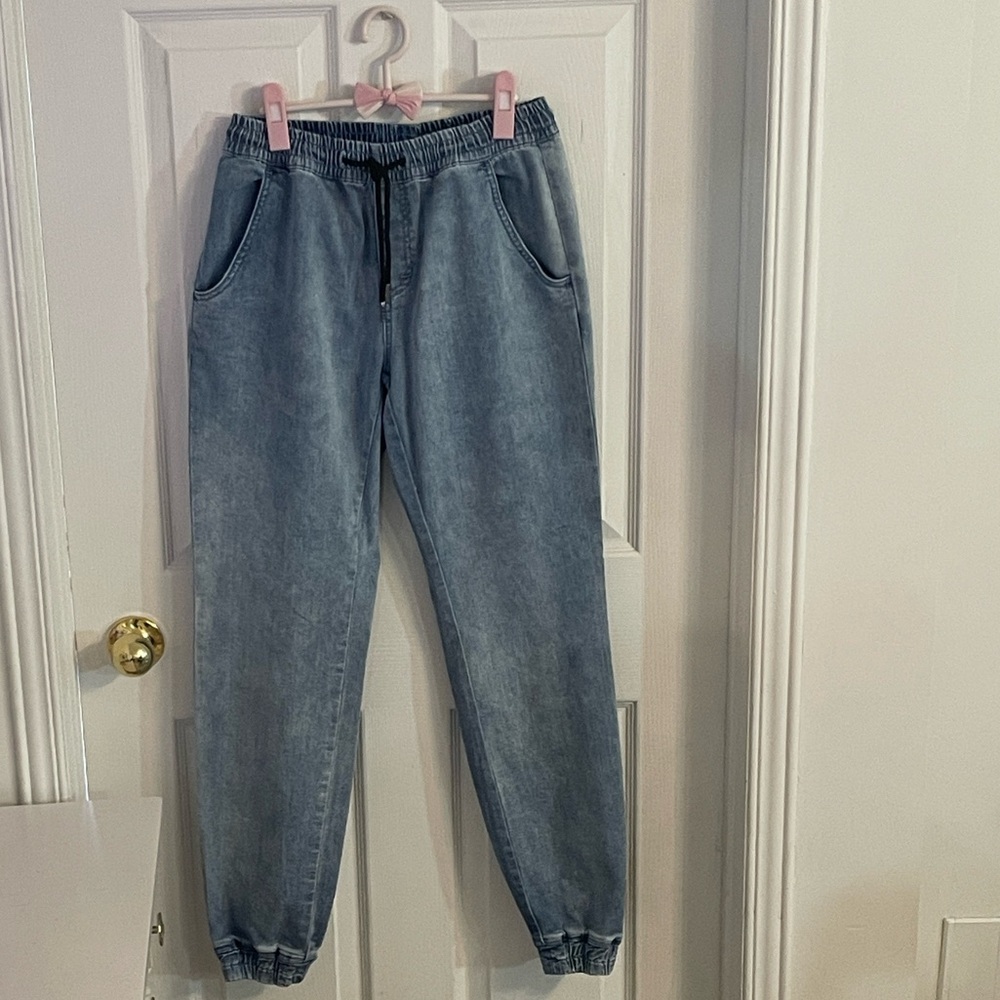 👖✨ LIRA Denim Jogger Jeans NWOT